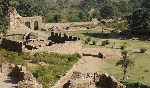 Bhangarh fort