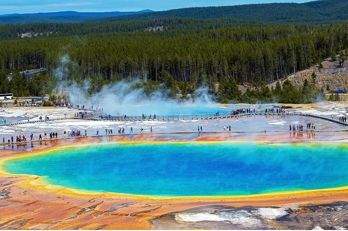 Midway Geyser Basin