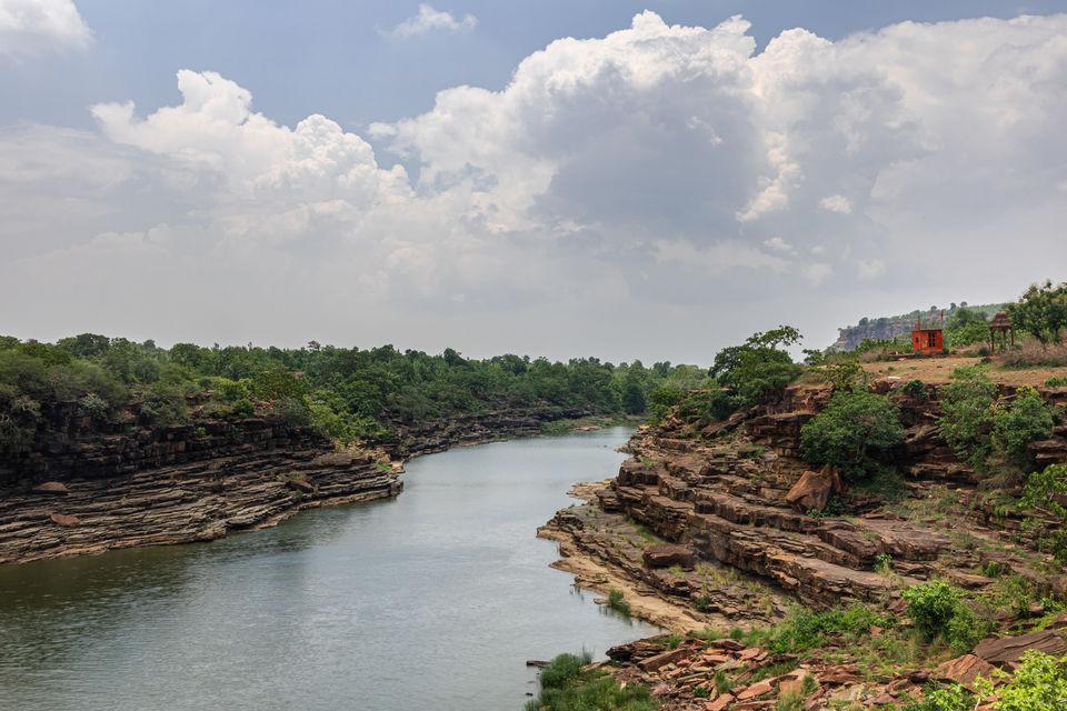 Geotourism around the Picturesque Rahatgarh WaterFall Sagar India ...