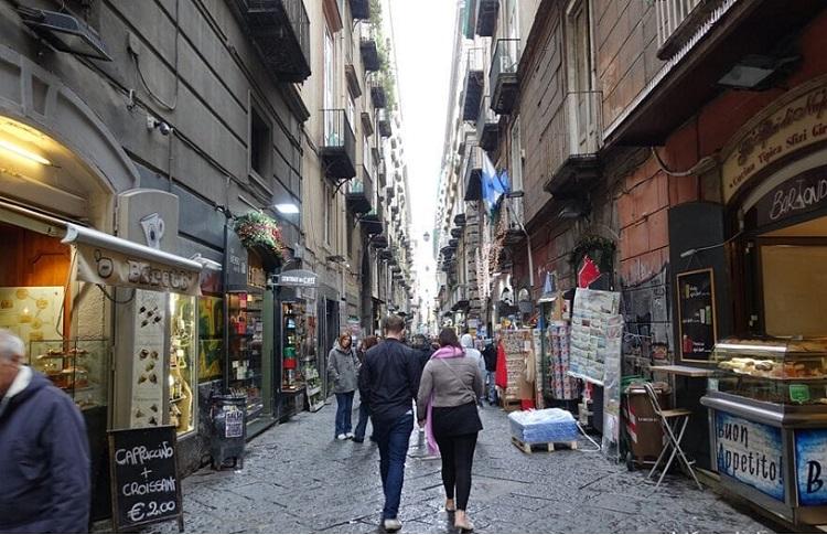 Things to do in Naples Italy