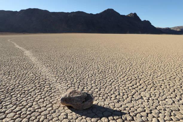 Sailing stones Death valley