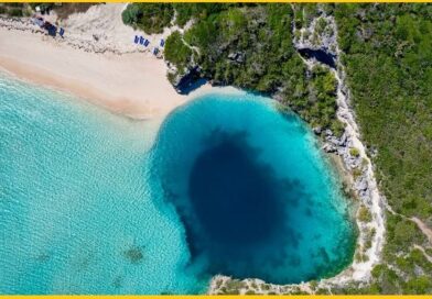 Dean's Blue Hole