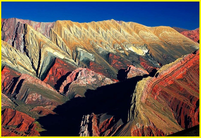 The Mountain of 14 Colors: A Geological Masterpiece of the Andes