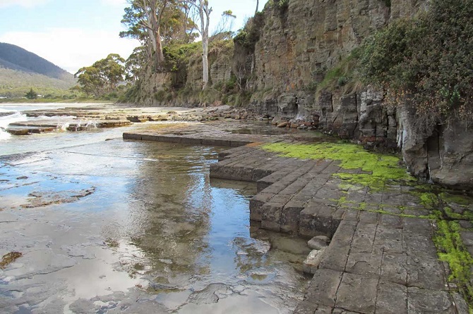 Tessellated Pavement