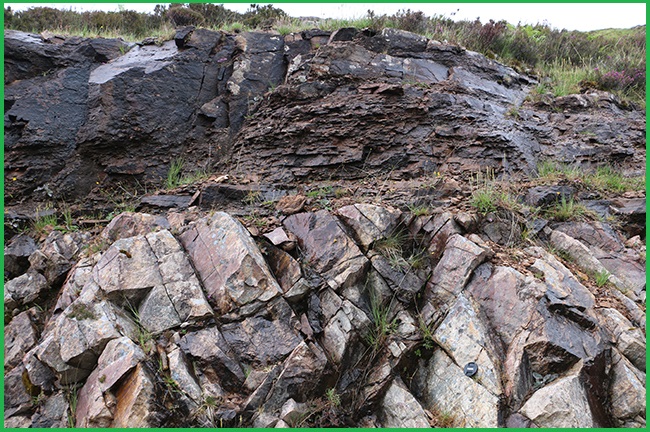 Sub-Torridonian Unconformity: A Stunning 2-Billion-Year Geological Time Gap